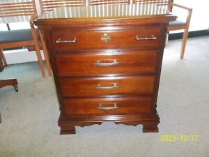 Rare Sumter Cabinet Co 4 Drawer Cherry Bachelors Chest Nightstand