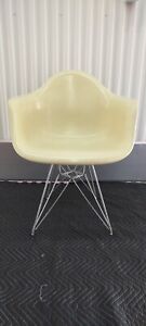 Authentic Herman Miller Eames Fiberglass Translucent Arm Chair