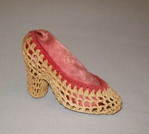 Antique Vtg Ca 1930s Macrame Or Ropework Ladies Pin Cushion Shoe Possibly Sailor