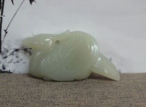 Chinese Old Hand Carving Vivid Bird Sculpture Natural Nephrite Jade Pendant