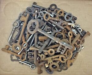 Antique Keys Vintage Keys X 150 1 4 Kilograms Job Lot M Largest 4 5 