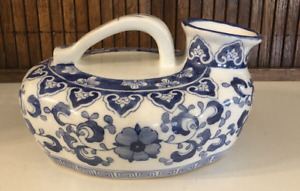 Antique Chinese Porcelain Ceramic Pottery Blue White Chamber Pot Bed Urinal