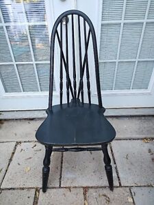 Antique Chittenden Eastman Windsor Chair Rare Narrow Taper Bow Back