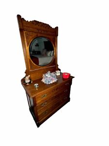 Antique Oak Dresser With Mirror Excellent Condition 