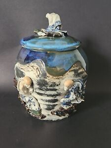 Antique Japanise Sumida Gawa Lidded Pot Damaged