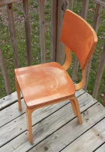Thonet Mid Century Modern Bentwood Chair 1