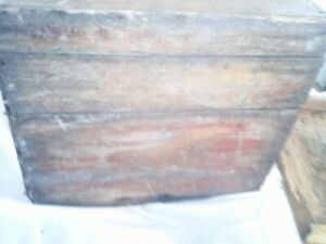 Old Primative Look Small Wooden Box Tongue Groove Sides Needs Refurbished