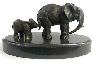 Elephant With Baby Wildlife Statue Figurine Bronze Sculpture Hot Cast Decorative