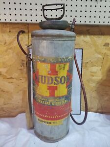Vintage Hudson Bug Sprayer Duster Galvanized 2 5 Gallon Nice Label Carry Strap
