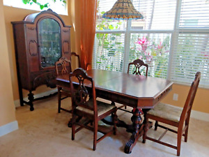 Vintage Drop Leaf Dining Room Set