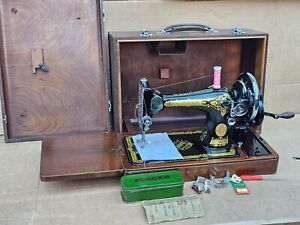 Singer 28k Hand Crank Sewing Machine With Instruction Manual C1937