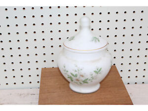 Vintage Italian White Frosted Glass Urn Lid