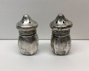 Set Of 2 Vintage Sterling Silver Mini Salt Pepper Shakers 1 7 8 