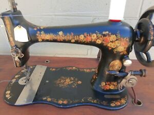 Beautiful Antique 1889 Vs2 Red And Cream Roses Daisies Singer Sewing Machine