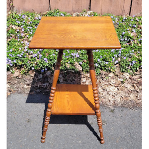 Antique Victorian 1900s Oak Spindle Leg Parlor Wood End Side Table