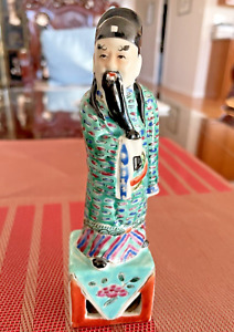Antique Chinese Famille Rose Porcelain Figure
