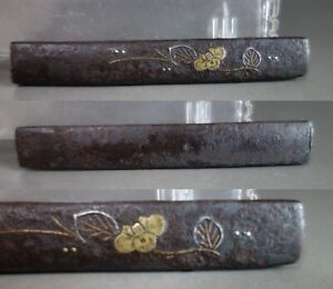 Kozuka Iron Camellia Brass Silver Inlay Sword Fitting Samurai Edo Tsuba