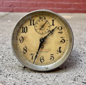 Antique 1800s New Haven Tattoo Intermittent Pie Crust Bezel Peg Leg Alarm Clock