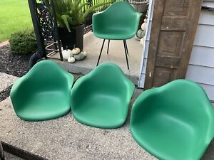 Herman Miller Charles Eames Plastic Arm Shell Chairs Forest Green