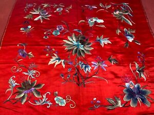 Antique Vintage Early 20th C Chinese Embroidered Silk Embroidery 76 Cm X 74 Cm 