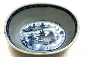 Antique Chinese Blue White Porcelain Handpainted Bowl Dish