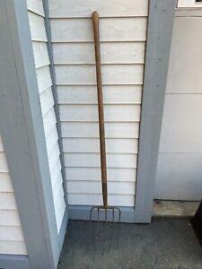 Great Old Vintage Hay Pitch Fork 5 Prong Tine Farm Tool 60 Long