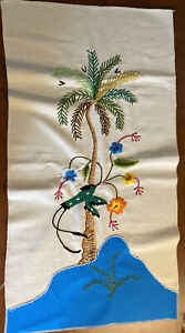 Vintage Crewel Embroidery Floral Vine With Bird Tapestry