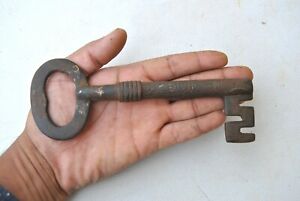 Vtg Mughal Islamic Ottoman Quranic Collectible Handmade Iron Padlock Key