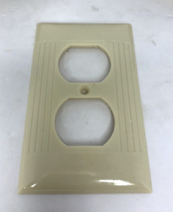 Sierra Us D8 Ribbed Lines Ivory Beige Bakelite Outlet Wall Box Plate Cover 1 Mcm
