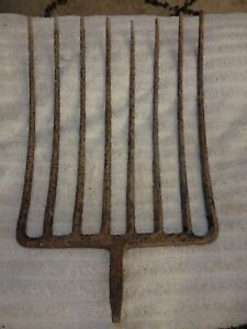 Antique Primitive Country Home Farm Tool 8 Tine Cast Iron Pitchfork Hay Rake B