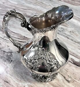 Reed Barton King Francis Silverplate 1658 10 Water Pitcher