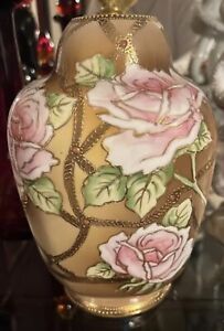 Beautiful Antique Japanese Nippon Porcelain Vase Hand Painted Roses W 24k Gold