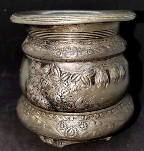Antique Or Vintage 1880s Middletown Plate Co 5 Pot Urn Vase Floral Motif