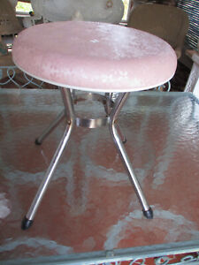 Vtg Mcm Cosco Round Stool Pink With Daisies Chrome Legs 15 5 Tall 13 D Seat