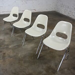 1960 70 S Mcm Krueger International White Fiberglass Chrome Stacking Chairs 4