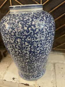 Lovely Chinese Tall Floor Vase In Blue White Hand Decorated 18 17lbs