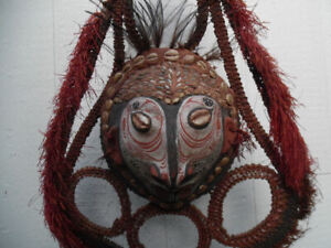 Papua New Guinea Elaborate Iatmul Hunting Spirit Basketry Shell Mask