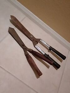 Lot Of 2 Vintage Wood Handle Hedge Shears Clippers Garden Tool 10 7 Blades
