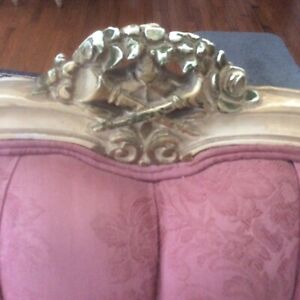 Vintage Carved Musical Horns French Provincial Sofa 86 Long Hoke Furniture