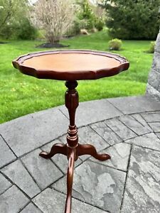 Chippendale Vintage Mahogany Pie Crust Table Wine Table Leather Top 13 W X20 H