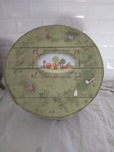 Vintage Wood Large Cheese Box Hand Painted Roosters