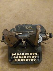 Antique 1913 Oliver No 9 Bat Wing Visible Manual Typewriter