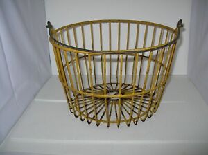 Antique Farmhouse Yellow Coated Metal Wire Gathering Egg Clamming Basket Large B