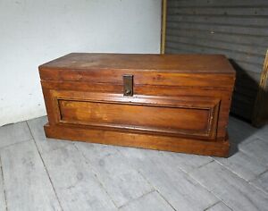 Antique Rustic Primitive Wood Storage Chest Trunk With Lid Carpenter Tool Box