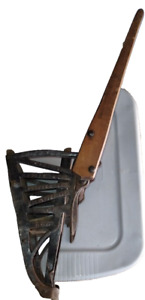 Antique 1902 White Mop Wringer Company Cast Iron Wood Primitive