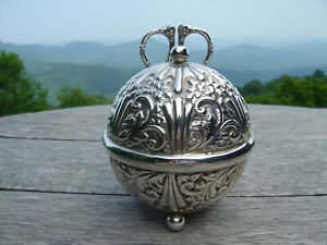 English Sterling Silver String Box With Built In Scissors 1901