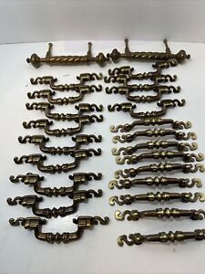 Lot Of 24 Kbc Brass Drawer Pulls N15822 N15821 Used Good Condition 5 3 Ctc 
