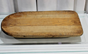 Antique Primitive Early America Wood Cutting Bread Board 15 75 X 6 50 